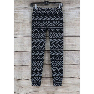 No Boundaries Womens Sz Medium 7/9 Pull On Striped Zig Zag Leggings Pants Black